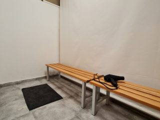 Kiadó 300 m²-esegyéb üzlethelyiség XX. Kerület (Pacsirta telep) , Előd utca: 550'000 Ft