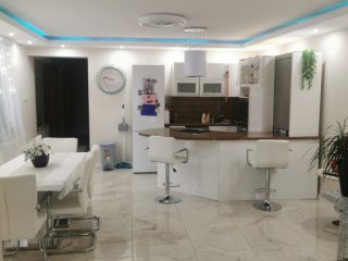 Eladó 195 m²-escsaládi ház XX. Kerület (Pacsirta telep) , Kétgenerációs: 149'000'000 Ft