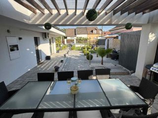 Eladó 195 m²-escsaládi ház XX. Kerület (Pacsirta telep) , Kétgenerációs: 149'000'000 Ft