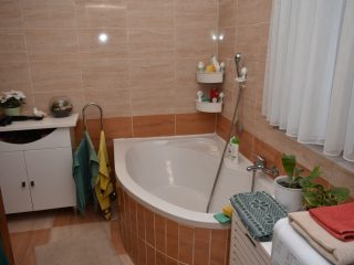 Eladó 83 m²-esházrész XX. Kerület (Pacsirta telep) , Rózsás utca közlében: 81'900'000 Ft