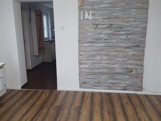 Kiadó 38 m²-esházrész XX. Kerület (Szabó telep) , Lázár u. közelében utca: 180'000 Ft