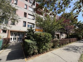 Eladó 55 m²-estársasházi lakás XXI. Kerület (Belváros (Városközpont)) , Templom utca: 53'900'000 Ft