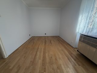 Kiadó 54 m²-estársasházi lakás XXI. Kerület (Belváros (Városközpont)) , Völgy utca: 170'000 Ft
