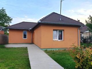 Eladó 99 m²-escsaládi ház XXI. Kerület (Csepel) , II. Rákóczi F. útról nyíló: 67'900'000 Ft