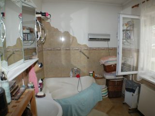 Eladó 170 m²-escsaládi ház XXI. Kerület (Csillagtelep) , Virág utca: 125'000'000 Ft