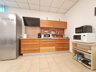Eladó 2167 m²-eslogisztika - raktározás XXI. Kerület (Háros) , Orion utca: 369'000'000 Ft