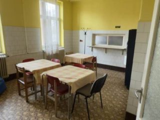 Eladó 1100 m²-esüzlethelyiség utcai bejárattal XXI. Kerület (Királyerdő) , Csepel főútján lévő út: 359'000'000 Ft