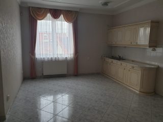 Eladó 340 m²-escsaládi ház XXI. Kerület (Királyerdő) , Királyerdő: 185'000'000 Ft