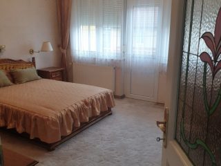 Eladó 340 m²-escsaládi ház XXI. Kerület (Királyerdő) , Királyerdő: 185'000'000 Ft