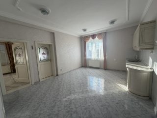 Eladó 340 m²-escsaládi ház XXI. Kerület (Királyerdő) , Királyerdő: 169'000'000 Ft