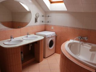 Eladó 180 m²-escsaládi ház XXI. Kerület (Királyerdő) , Királyerdő: 189'000'000 Ft