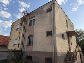 Eladó 110 m²-esikerház XXI. Kerület (Királyerdő) , Királyerdő: 99'000'000 Ft