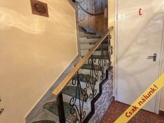 Eladó 99 m²-esikerház XXI. Kerület (Királyerdő) , Királyerdő csendes utcája: 31'900'000 Ft