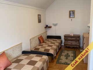 Eladó 99 m²-esikerház XXI. Kerület (Királyerdő) , Királyerdő csendes utcája: 31'900'000 Ft