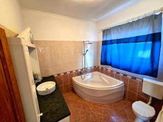 Eladó 192 m²-escsaládi ház XXI. Kerület (Királyerdő) , Királyerdő út: 150'000'000 Ft