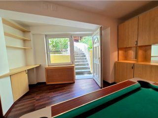 Eladó 192 m²-escsaládi ház XXI. Kerület (Királyerdő) , Királyerdő út közeli utca: 149'900'000 Ft