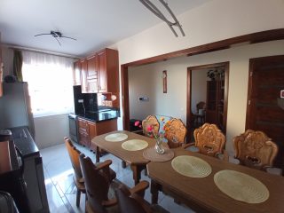 Eladó 190 m²-escsaládi ház XXI. Kerület (Királyerdő) , MÁRIA KIRÁLYNÉ útja: 187'900'000 Ft