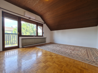 Eladó 138 m²-esikerház XXI. Kerület (Királyerdő) , Mária királyné útja: 139'990'000 Ft