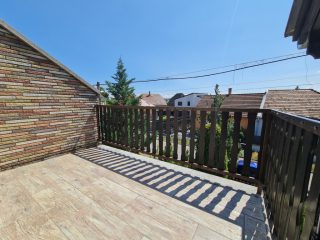Eladó 138 m²-esikerház XXI. Kerület (Királyerdő) , Mária királyné útja: 139'990'000 Ft