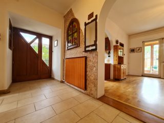 Eladó 138 m²-esikerház XXI. Kerület (Királyerdő) , Mária királyné útja: 139'990'000 Ft