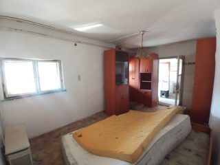 Eladó 28 m²-escsaládi ház XXI. Kerület (Királyerdő) , NYÁRFÁS utca: 42'900'000 Ft