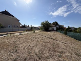 Eladó 1341 m²-estelek XXI. Kerület (Királyerdő) , Szent István út: 134'900'000 Ft