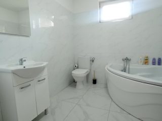 Eladó 130 m²-escsaládi ház XXI. Kerület (Ófalu) , II.RÁKÓCZI FERENC út: 69'890'000 Ft