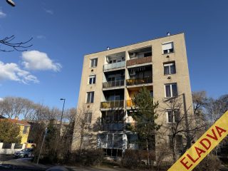 Eladó 52 m²-estársasházi lakás XXI. Kerület (Szent László lakótelep) , Szent László utca: 54'900'000 Ft