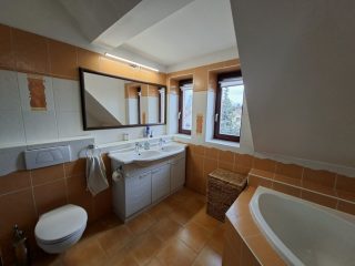 Eladó 115 m²-estársasházi lakás XXII. Kerület (Budafok) , Budafokon: 159'000'000 Ft