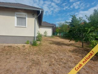 Eladó 118 m²-escsaládi ház XXII. Kerület (Budatétény) , Erzsébet királyné mellék utca: 110'000'000 Ft