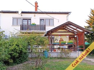 Eladó 140 m²-esikerház XXII. Kerület (Budatétény) , Nyél utca környéki utca: 170'000'000 Ft