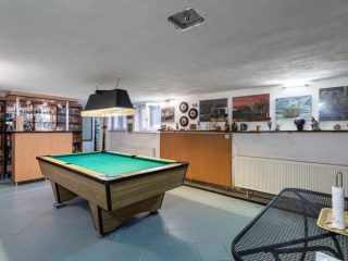 Eladó 240 m²-esikerház XXII. Kerület (Nagytétény) , Dunaparton utca: 199'000'000 Ft