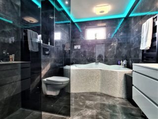 Eladó 160 m²-escsaládi ház XXIII. Kerület (Apostolhegy) , Karmazsin utca: 234'990'000 Ft