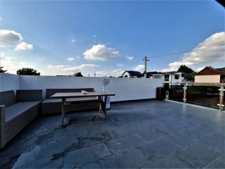 Eladó 160 m²-escsaládi ház XXIII. Kerület (Apostolhegy) , Karmazsin utca: 234'990'000 Ft