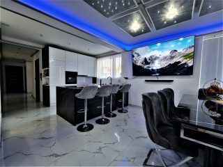 Eladó 160 m²-escsaládi ház XXIII. Kerület (Apostolhegy) , Karmazsin utca: 234'990'000 Ft