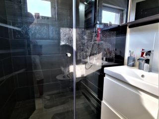 Eladó 160 m²-escsaládi ház XXIII. Kerület (Apostolhegy) , Karmazsin utca: 234'990'000 Ft