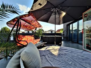 Eladó 160 m²-escsaládi ház XXIII. Kerület (Apostolhegy) , Karmazsin utca: 234'990'000 Ft