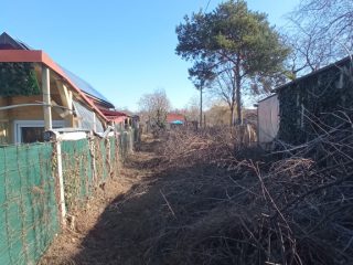 Eladó 40 m²-esüdülő XXIII. Kerület (Molnársziget) , MOLNÁR utca: 13'900'000 Ft