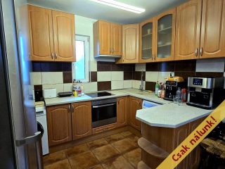 Eladó 270 m²-escsaládi ház XXIII. Kerület (Soroksár) , Elvira utca: 220'000'000 Ft