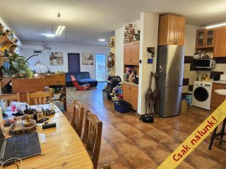 Eladó 270 m²-escsaládi ház XXIII. Kerület (Soroksár) , Elvira utca: 220'000'000 Ft