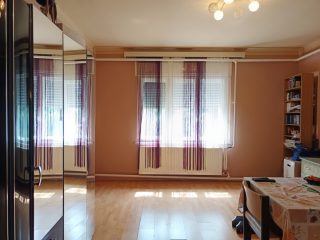 Eladó 170 m²-escsaládi ház XXIII. Kerület (Soroksár) , Fakopács utca: 150'000'000 Ft