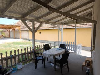 Eladó 170 m²-escsaládi ház XXIII. Kerület (Soroksár) , Fakopács utca: 150'000'000 Ft