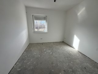 Eladó 454 m²-esikerház Bugyi, Új építésű: 90'500'000 Ft