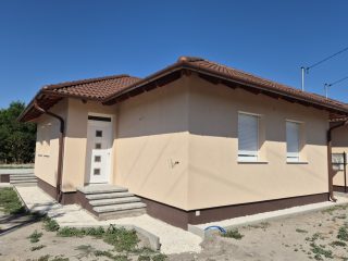 Eladó 100 m²-esikerház Bugyi, Új építésű: 93'900'000 Ft