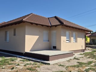 Eladó 100 m²-esikerház Bugyi, Új építésű: 93'900'000 Ft