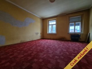 Eladó 660 m²-escsaládi ház Cegléd, Szarvas utca: 49'900'000 Ft