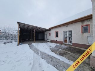 Eladó 660 m²-escsaládi ház Cegléd, Szarvas utca: 49'900'000 Ft