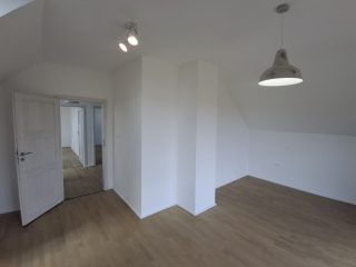 Eladó 180 m²-escsaládi ház Cserszegtomaj, Csendes utca: 164'900'000 Ft