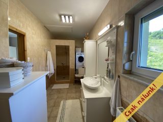 Eladó 95 m²-escsaládi ház Cserszegtomaj, Panorámás rész: 150'000'000 Ft