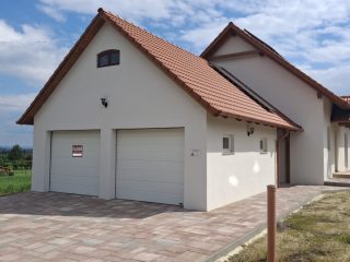 Eladó 180 m²-escsaládi ház Cserszegtomaj, Panorámás utca: 169'900'000 Ft